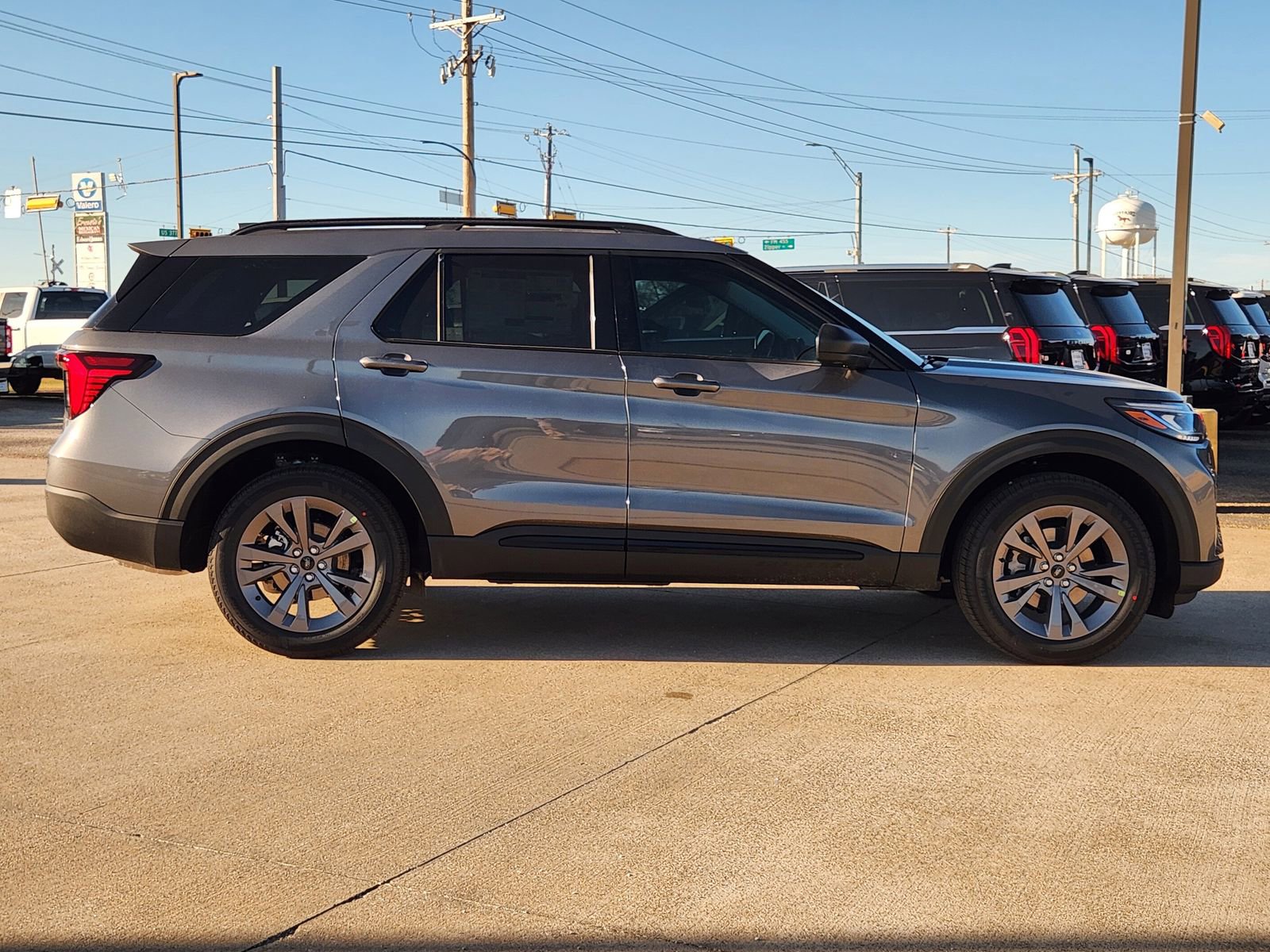 New 2026 Ford Explorer Active w/ Active Comfort Package image 7