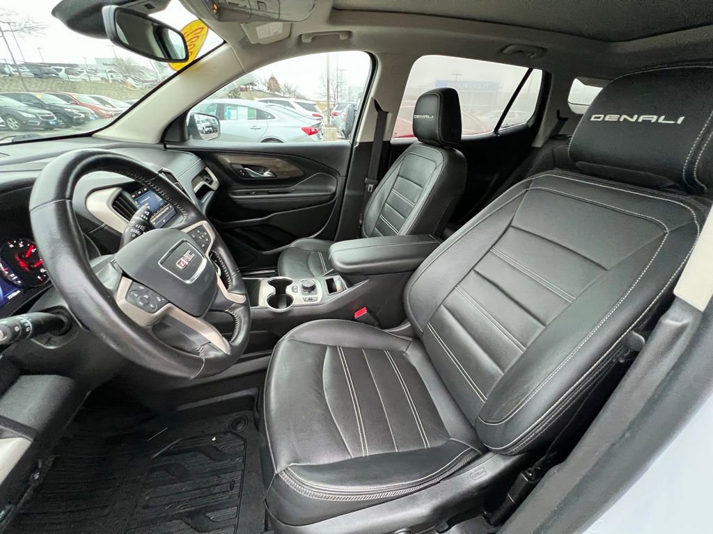 Used 2022 GMC Terrain Denali w/ Denali Premium Package image 18