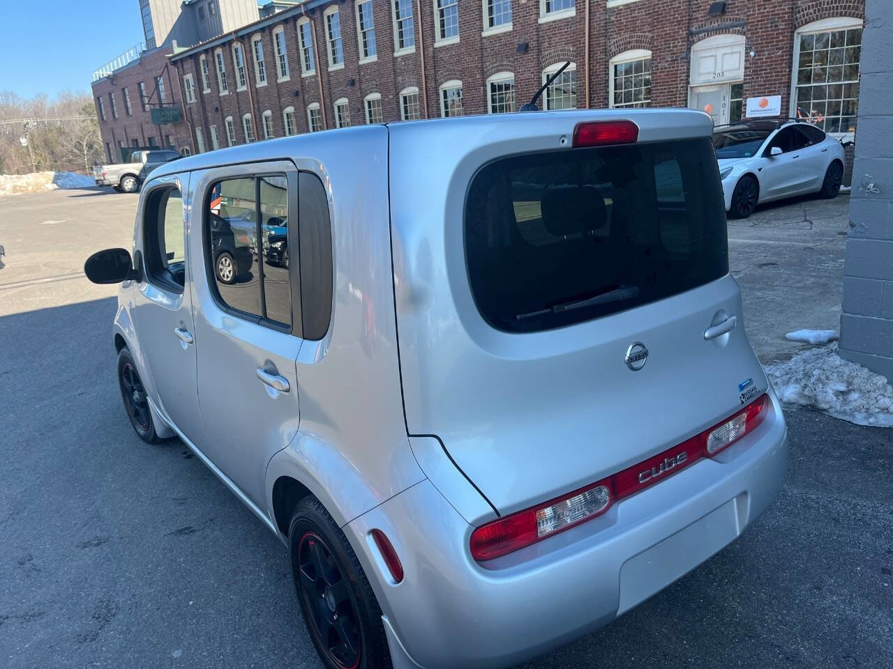 Used 2013 Nissan Cube 1.8 S w/ Interior Designer Pkg image 8