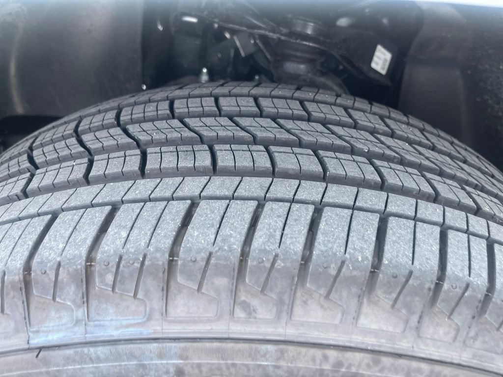 Certified 2026 Nissan Frontier SV RWD image 29