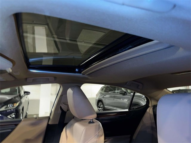 Certified 2023 Lexus ES 350 w/ Premium Package image 21