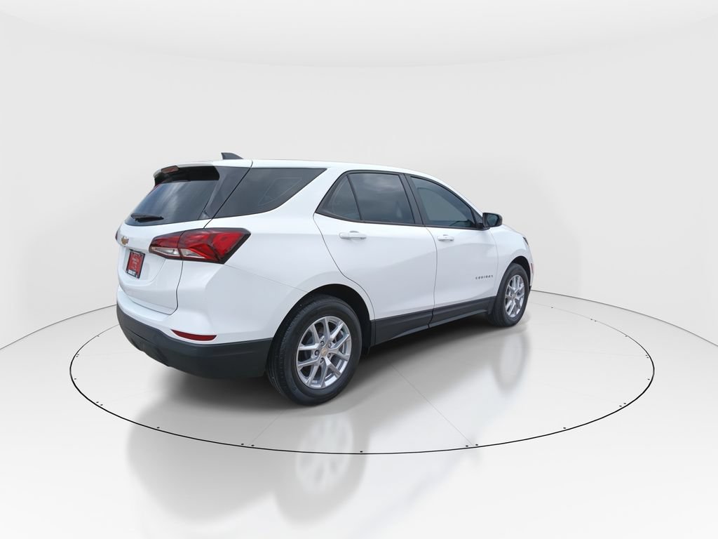 Used 2024 Chevrolet Equinox LS FWD image 8