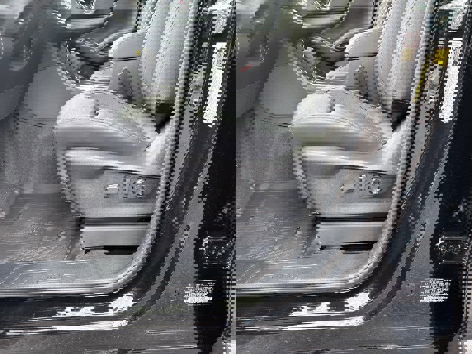 New 2025 Subaru Ascent Limited image 13