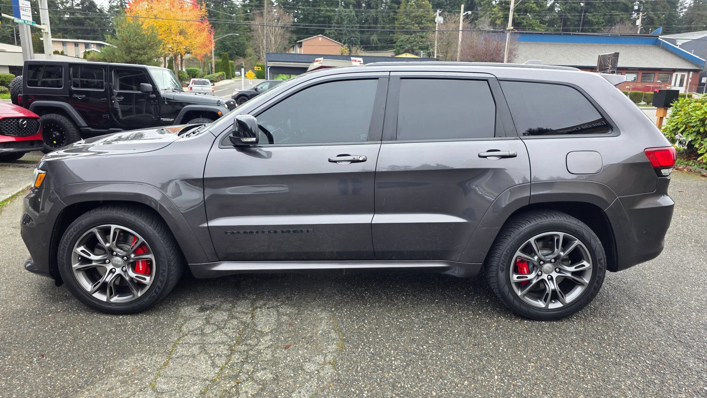 Used 2018 Jeep Grand Cherokee SRT AWD/4WD image 8