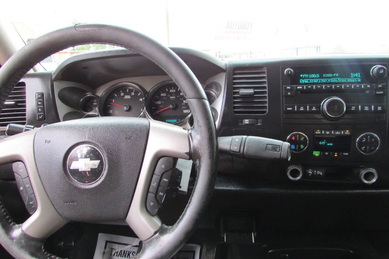 Used 2007 Chevrolet Silverado 2500 LT w/ 2LT Convenience Package AWD/4WD image 43