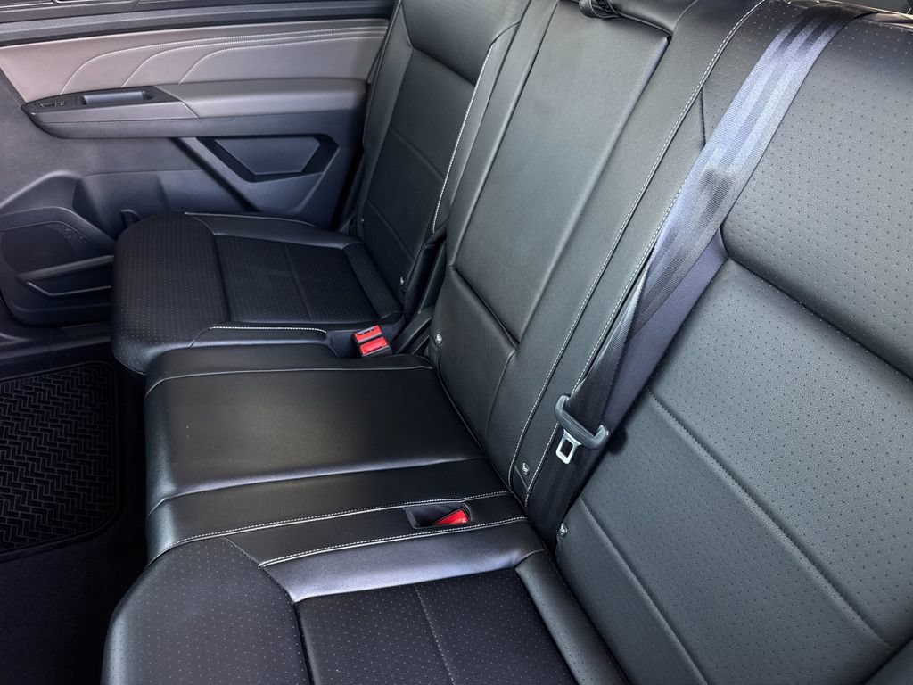 Used 2022 Volkswagen Atlas SE AWD/4WD image 11