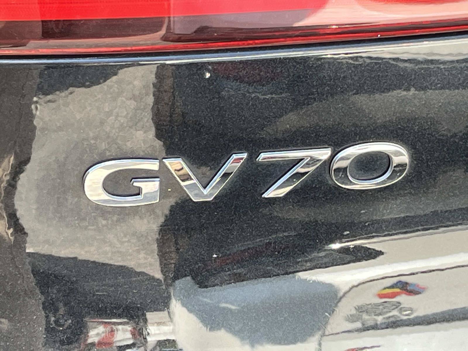Used 2022 Genesis GV70 3.5T Sport w/ Sport Advanced Package AWD/4WD image 7