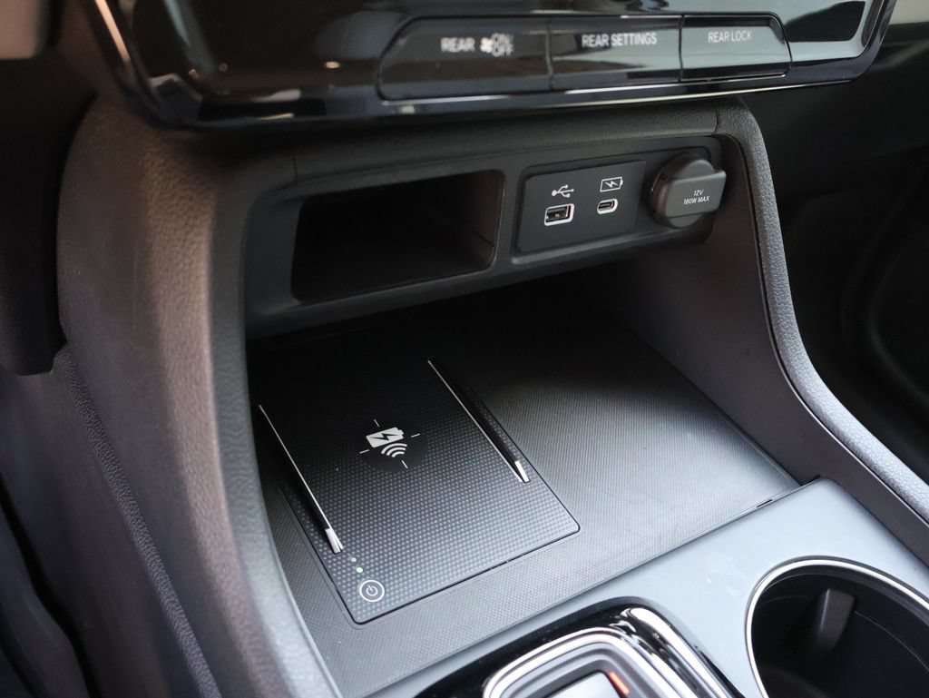 Used 2025 Honda Pilot EX-L image 30