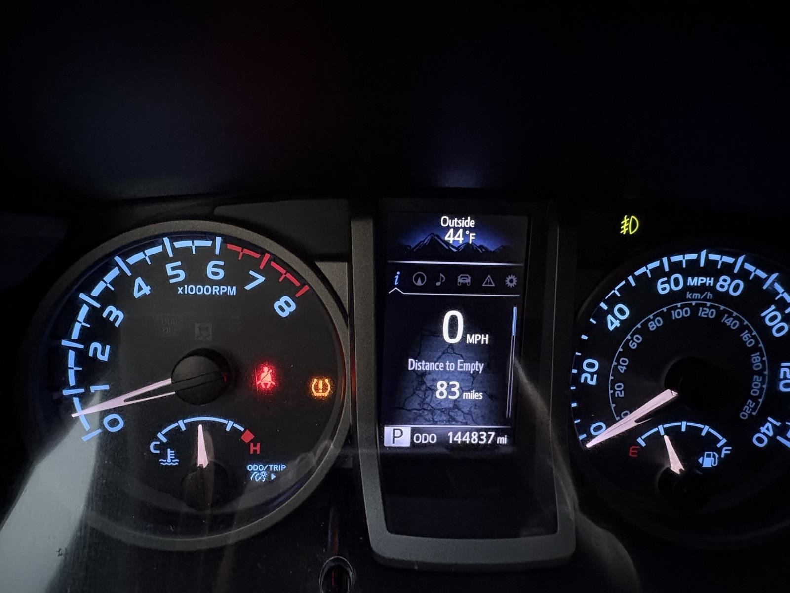 Used 2016 Toyota Tacoma TRD Sport image 32