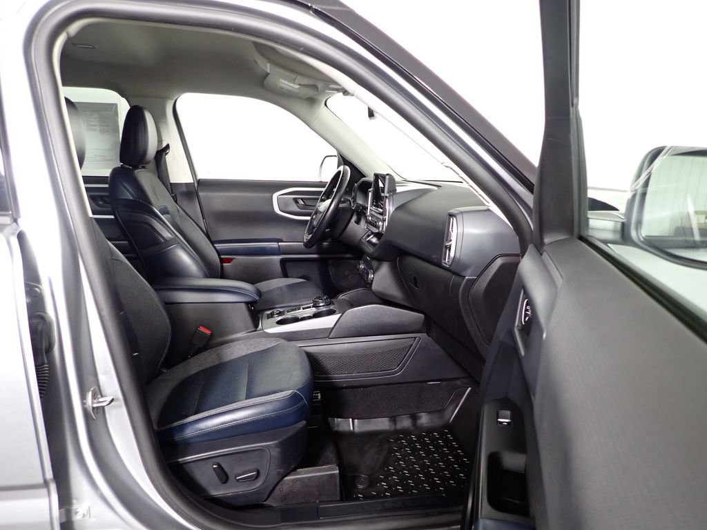 Used 2021 Ford Bronco Sport Outer Banks w/ Outer Banks Package (96D) image 33