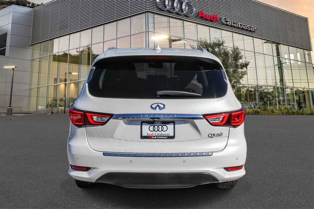 Used 2017 INFINITI QX60 FWD w/ Premium Plus Package image 3