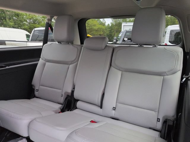 New 2027 Ford Expedition Max Platinum AWD/4WD image 13