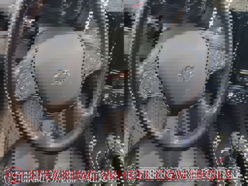 Used 2022 Chevrolet Traverse RS image 18