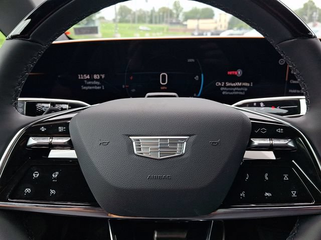 New 2027 Cadillac Optiq Luxury w/ LPO, Floor Liner Package AWD/4WD image 13