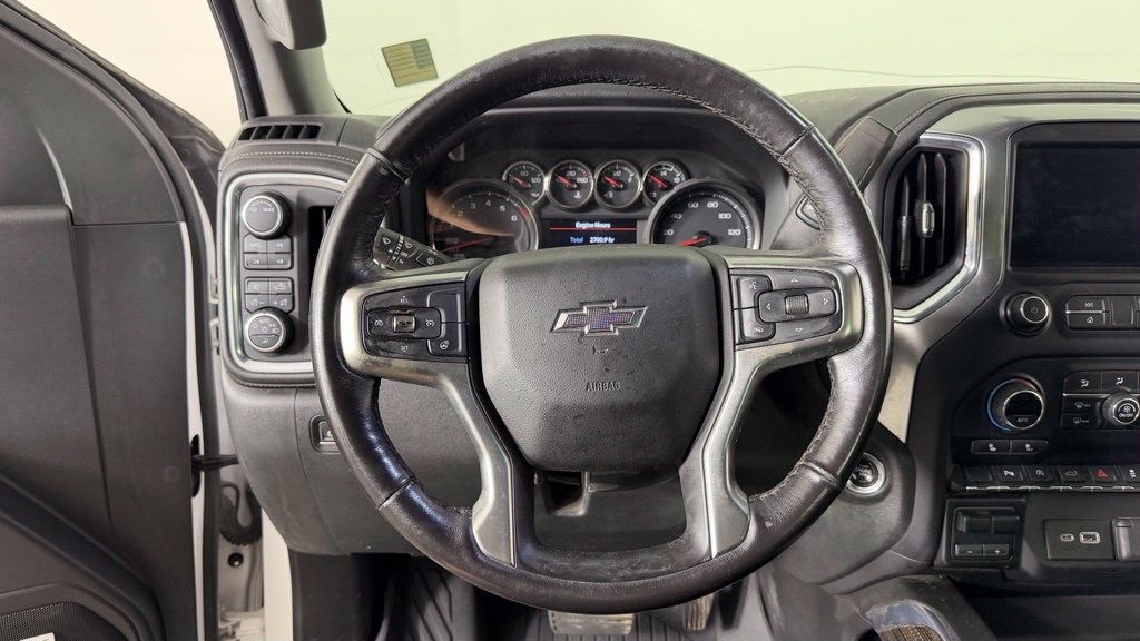 Used 2020 Chevrolet Silverado 1500 LT Trail Boss AWD/4WD image 17
