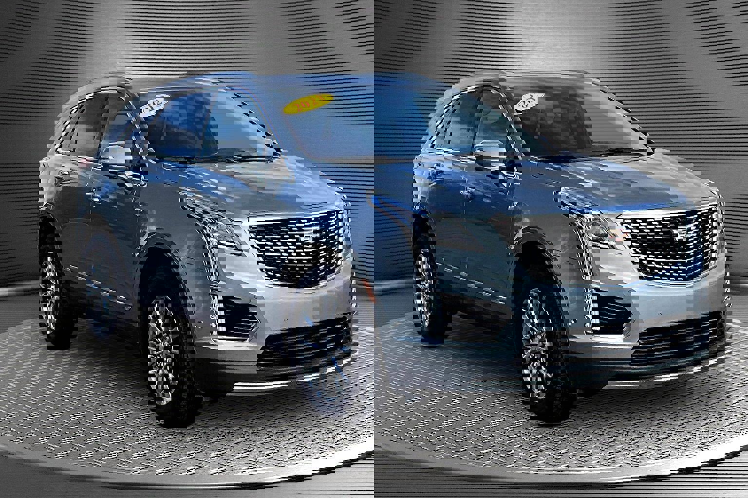 Used 2023 Cadillac XT5 Premium Luxury w/ Technology Package image 1