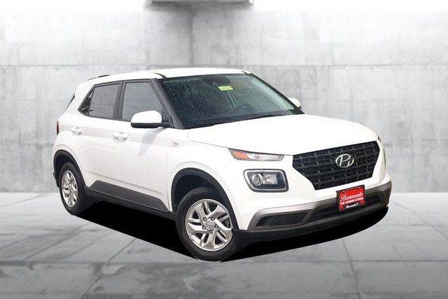Used 2021 Hyundai Venue SE FWD image 2
