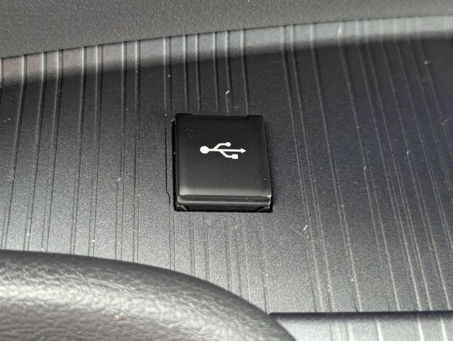 Used 2022 Toyota Sienna XSE image 23