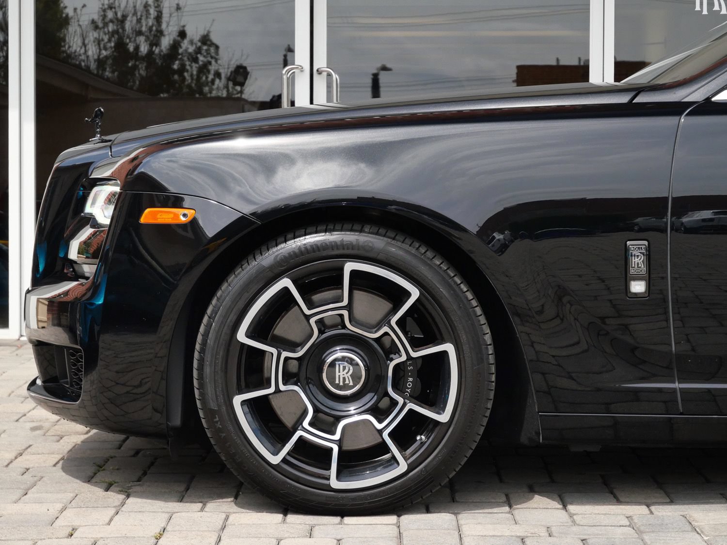 Certified 2019 Rolls-Royce Ghost RWD image 12