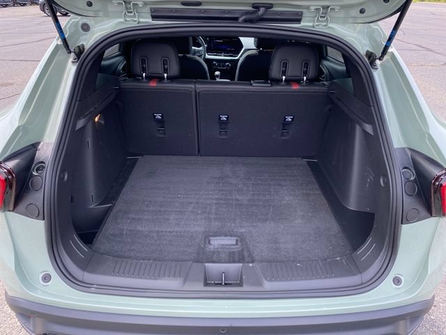 Certified 2024 Chevrolet Trax RS w/ Sunroof Package FWD image 21