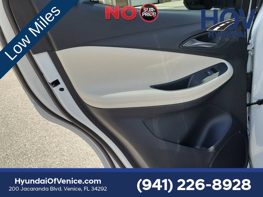 Used 2026 Buick Encore GX Avenir w/ Avenir Technology Package FWD image 17