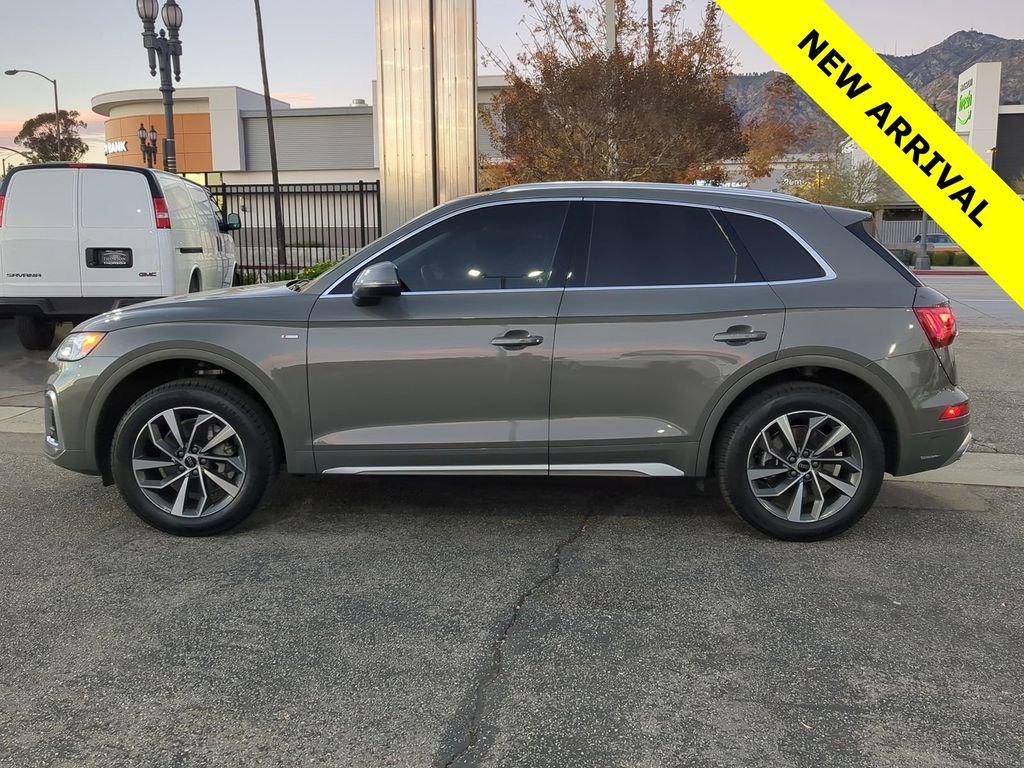 Used 2024 Audi Q5 2.0T Premium image 2