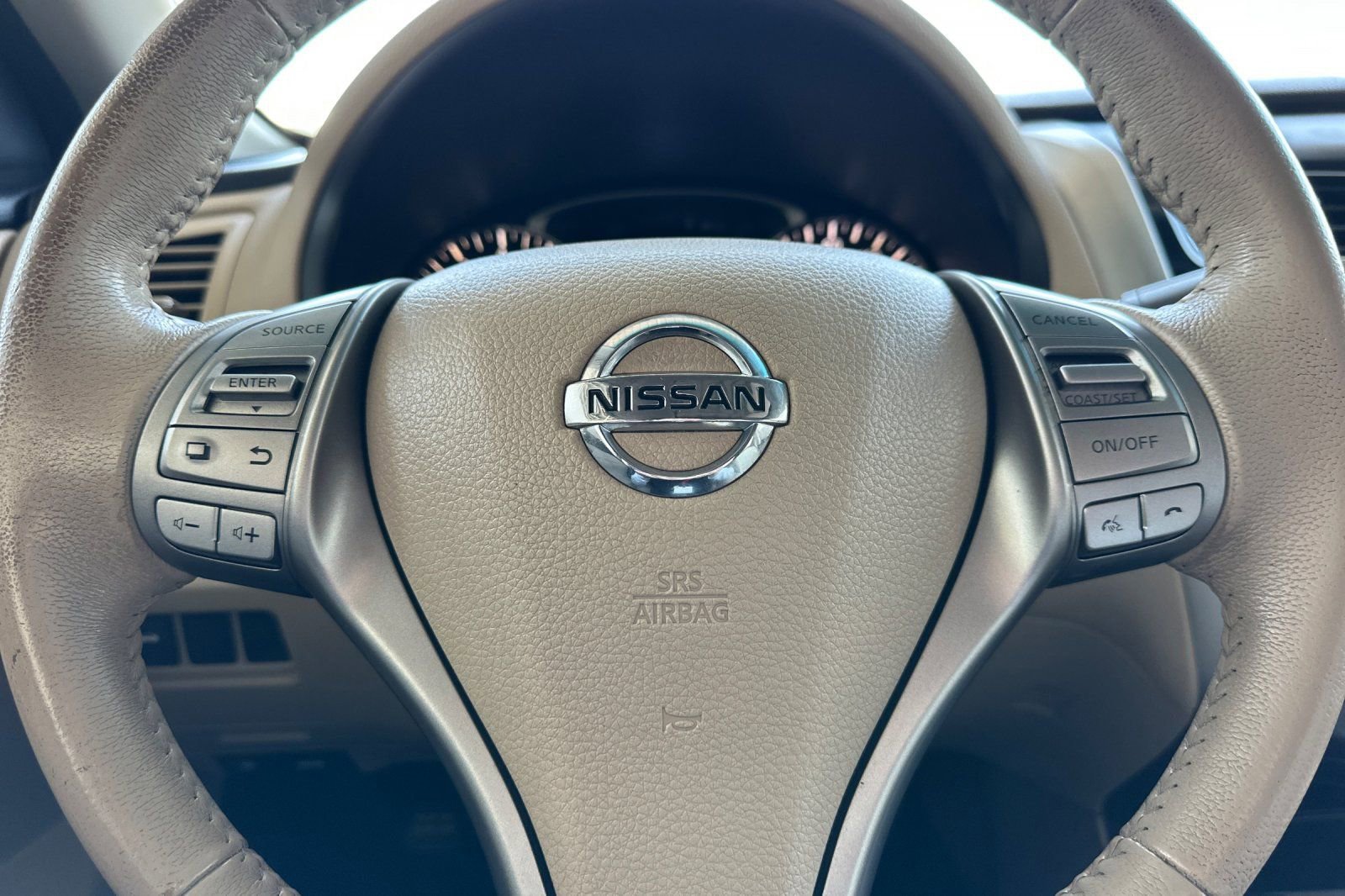 Used 2015 Nissan Altima 2.5 SV w/ Convenience Package FWD image 29