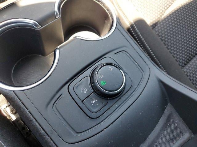 Used 2024 GMC Terrain SLE AWD/4WD image 27