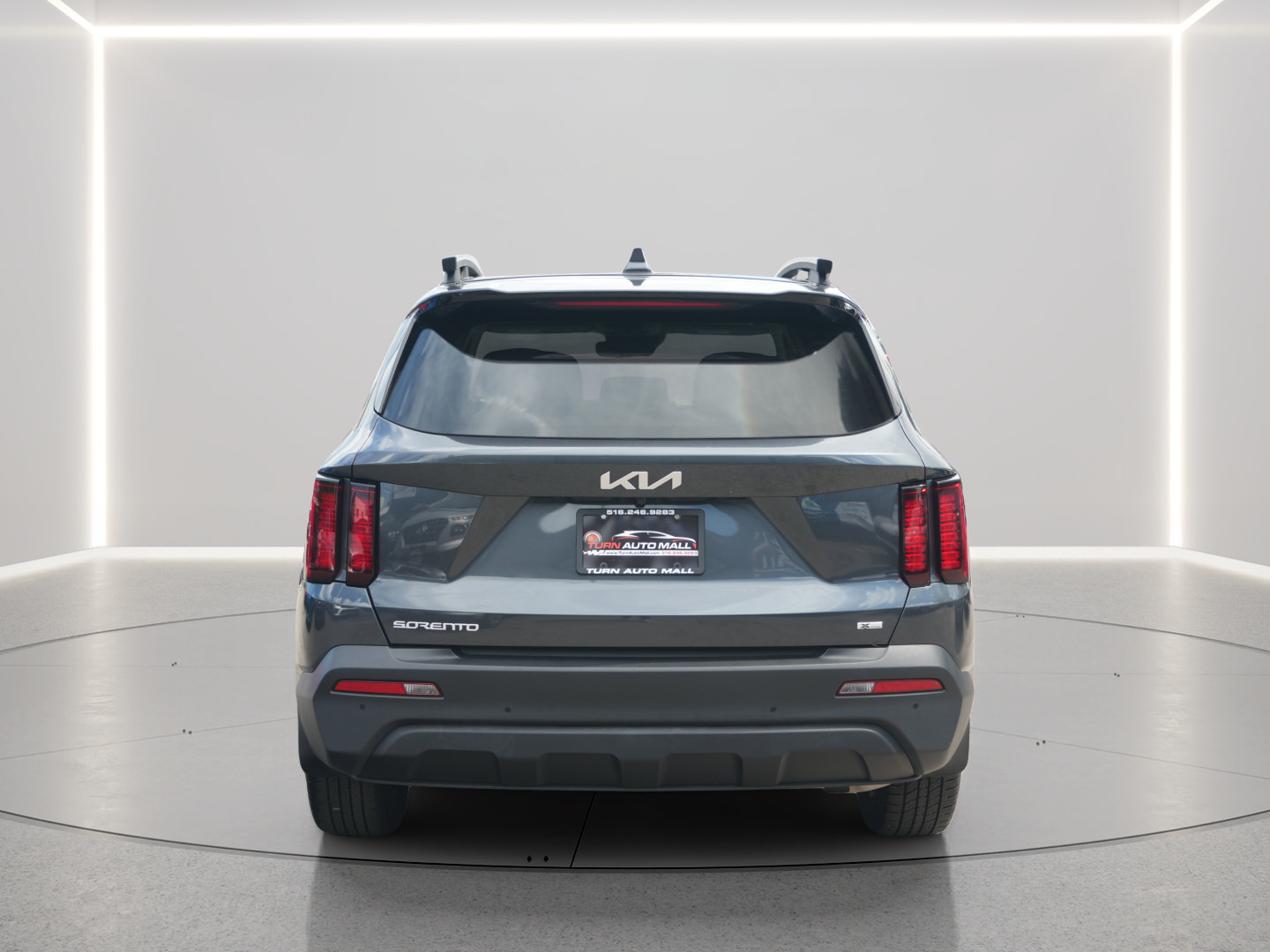 Used 2023 Kia Sorento S w/ Panoramic Sunroof Package AWD/4WD image 4