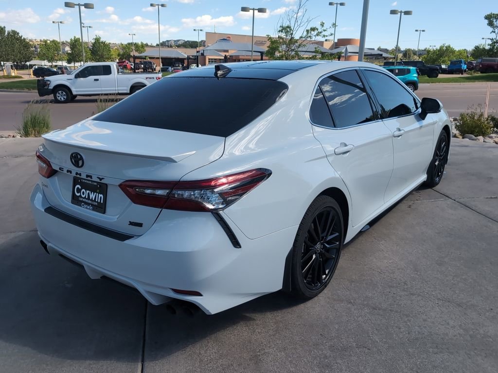 Used 2022 Toyota Camry XSE FWD image 7