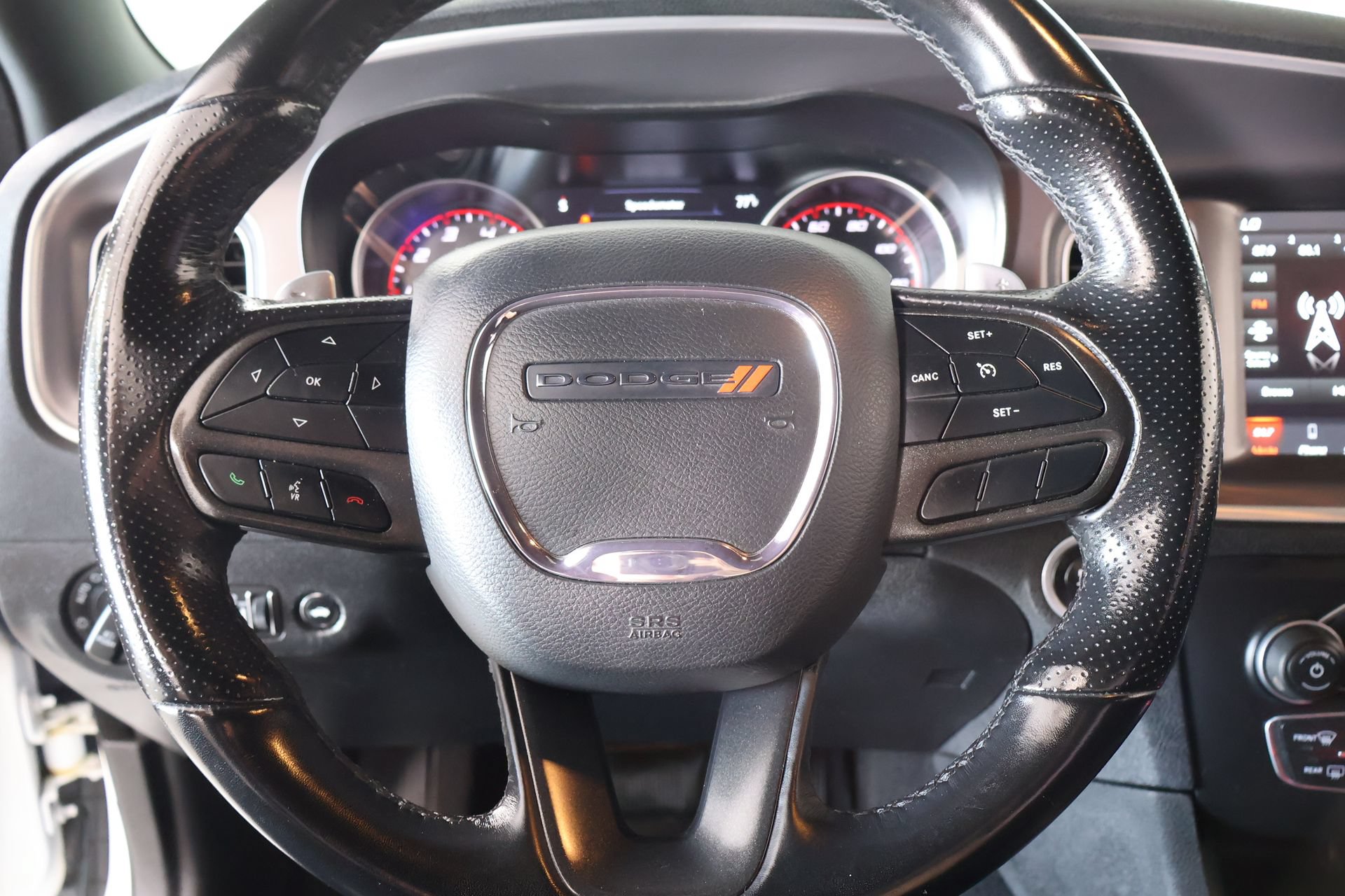 Used 2022 Dodge Charger SXT AWD/4WD image 3