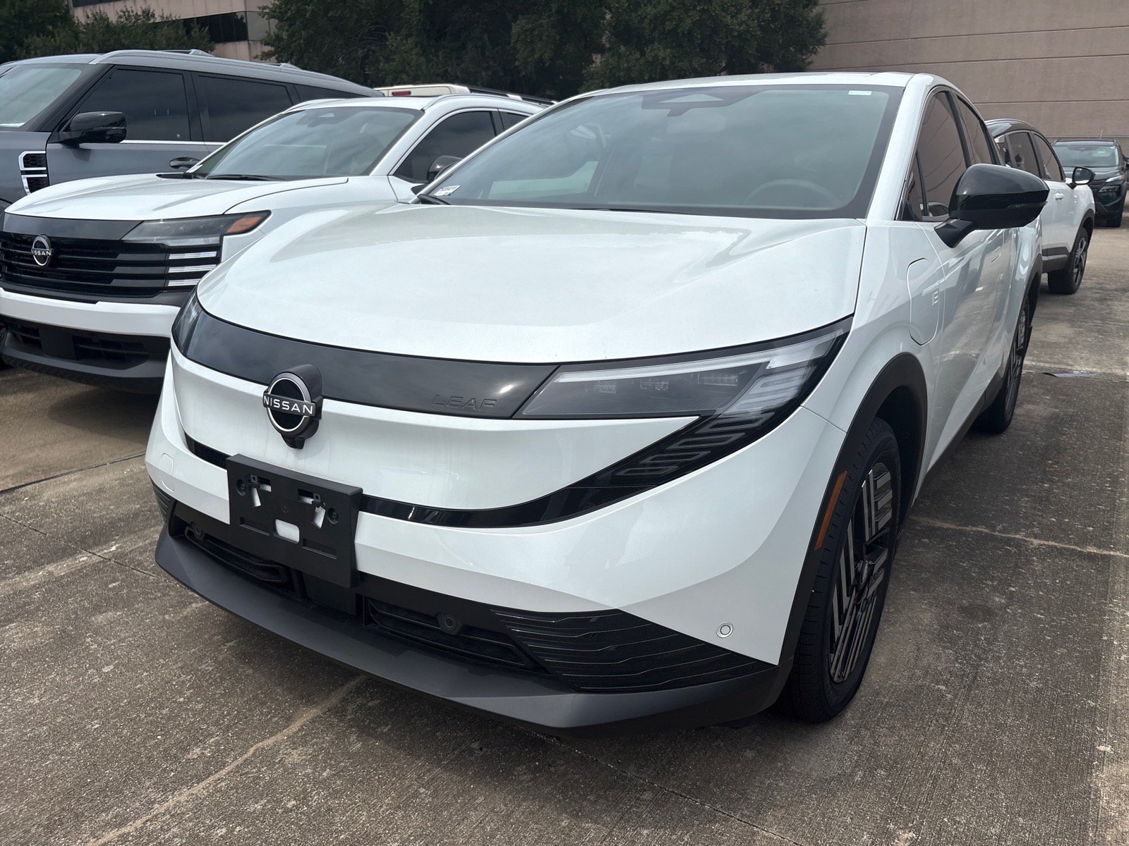New 2026 Nissan Leaf SV+ w/ Floor Mat Package (SV+) FWD image 2