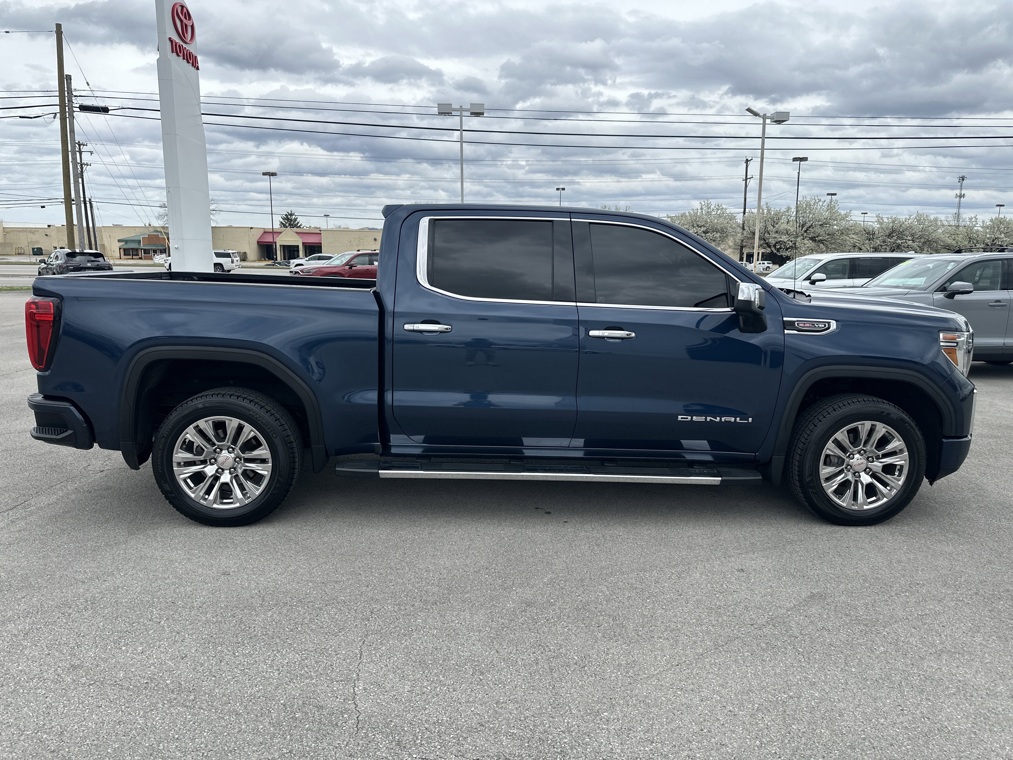 Used 2019 GMC Sierra 1500 Denali w/ Technology Package image 4