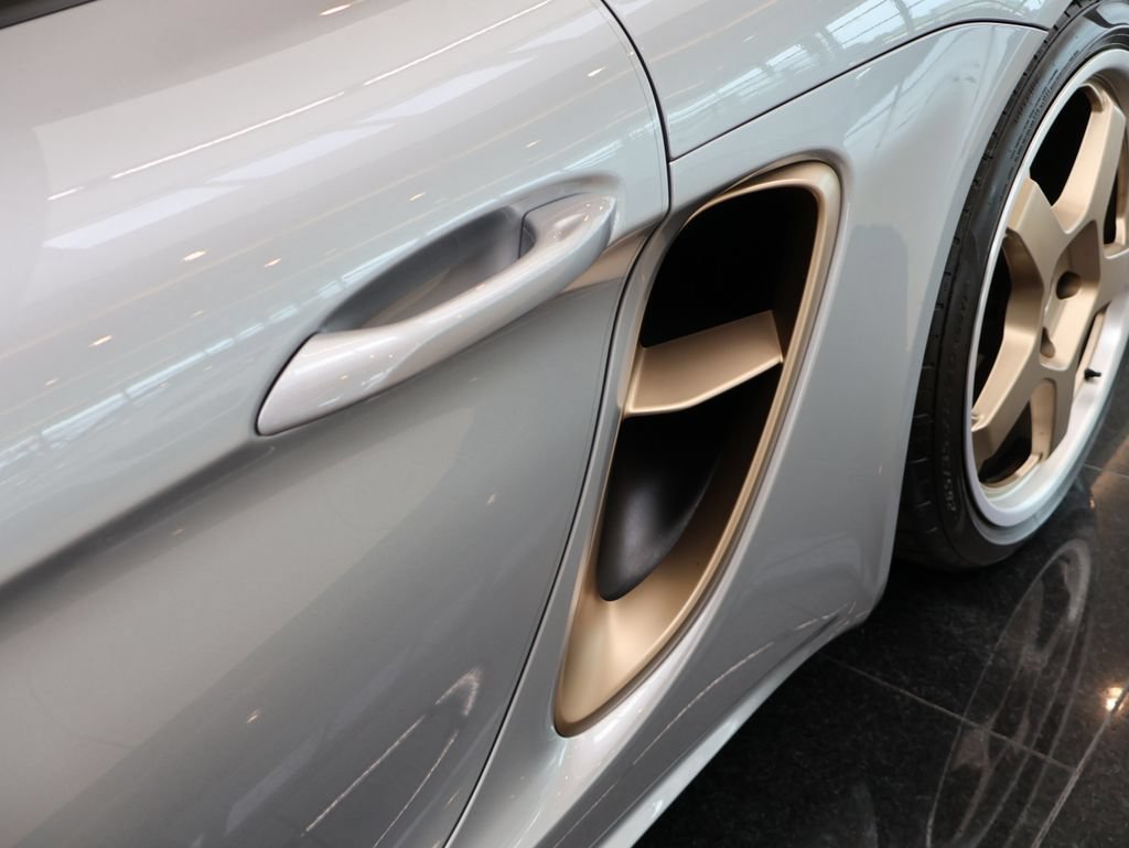Used 2022 Porsche 718 Boxster RWD image 29