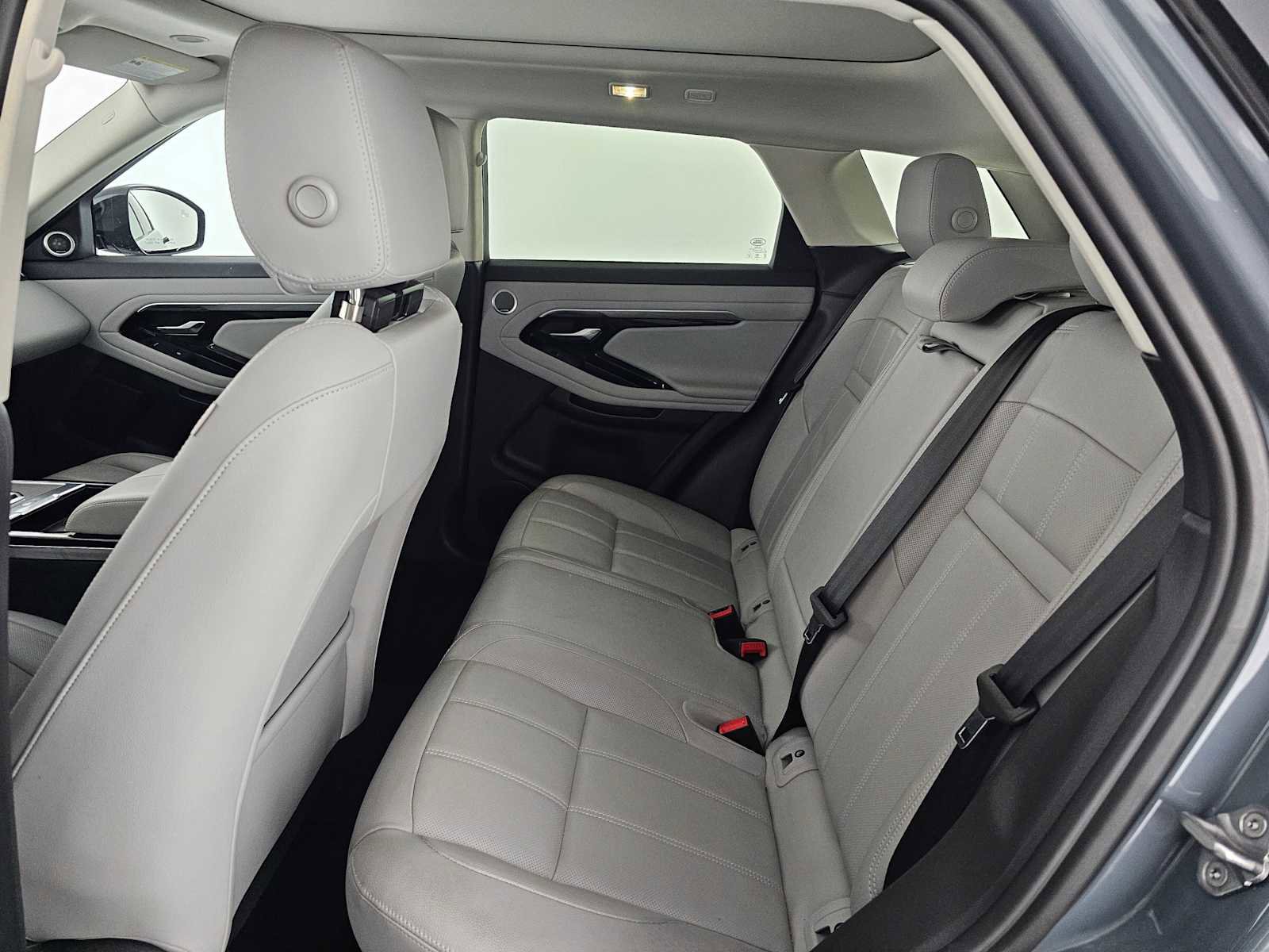 Used 2023 Land Rover Range Rover Evoque S image 16