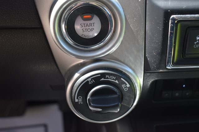 Used 2017 Nissan Titan PRO-4X AWD/4WD image 28