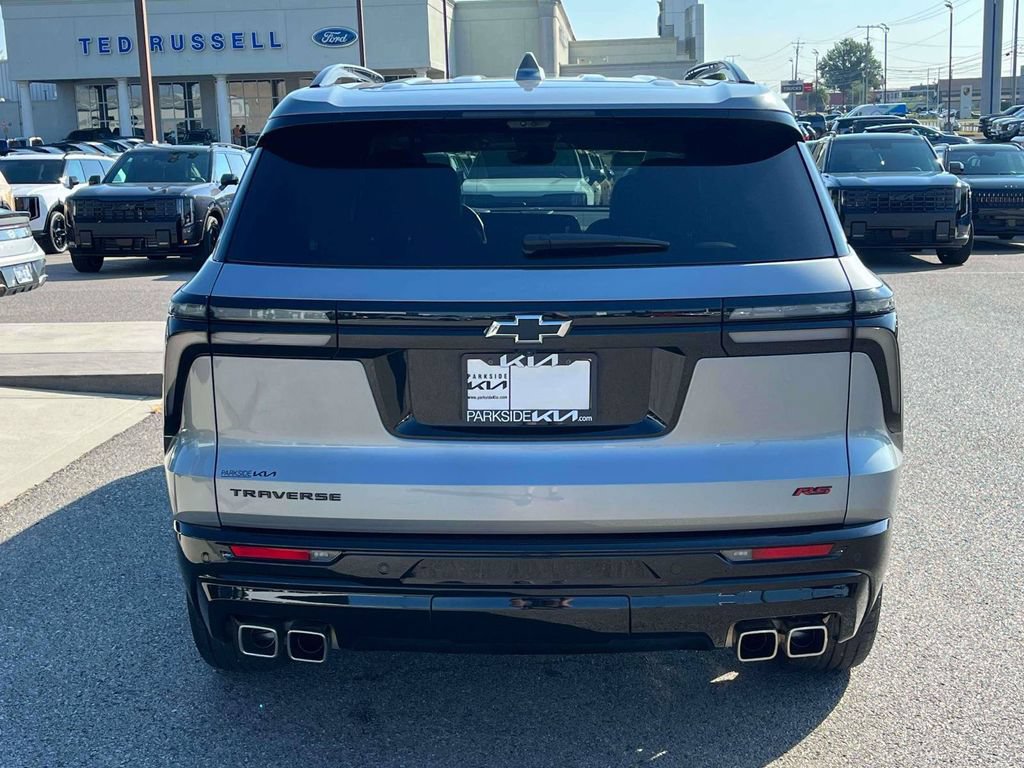 Used 2024 Chevrolet Traverse RS FWD image 31