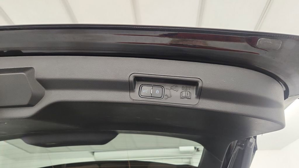 Certified 2023 Ford Explorer XLT image 22