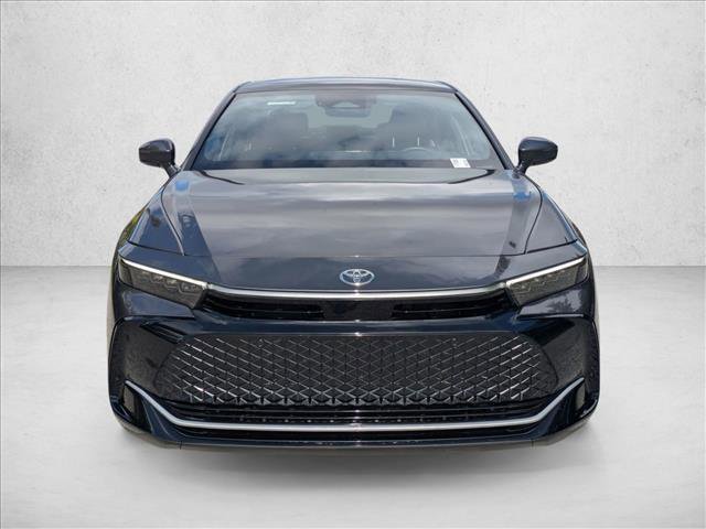Used 2023 Toyota Crown AWD/4WD image 2
