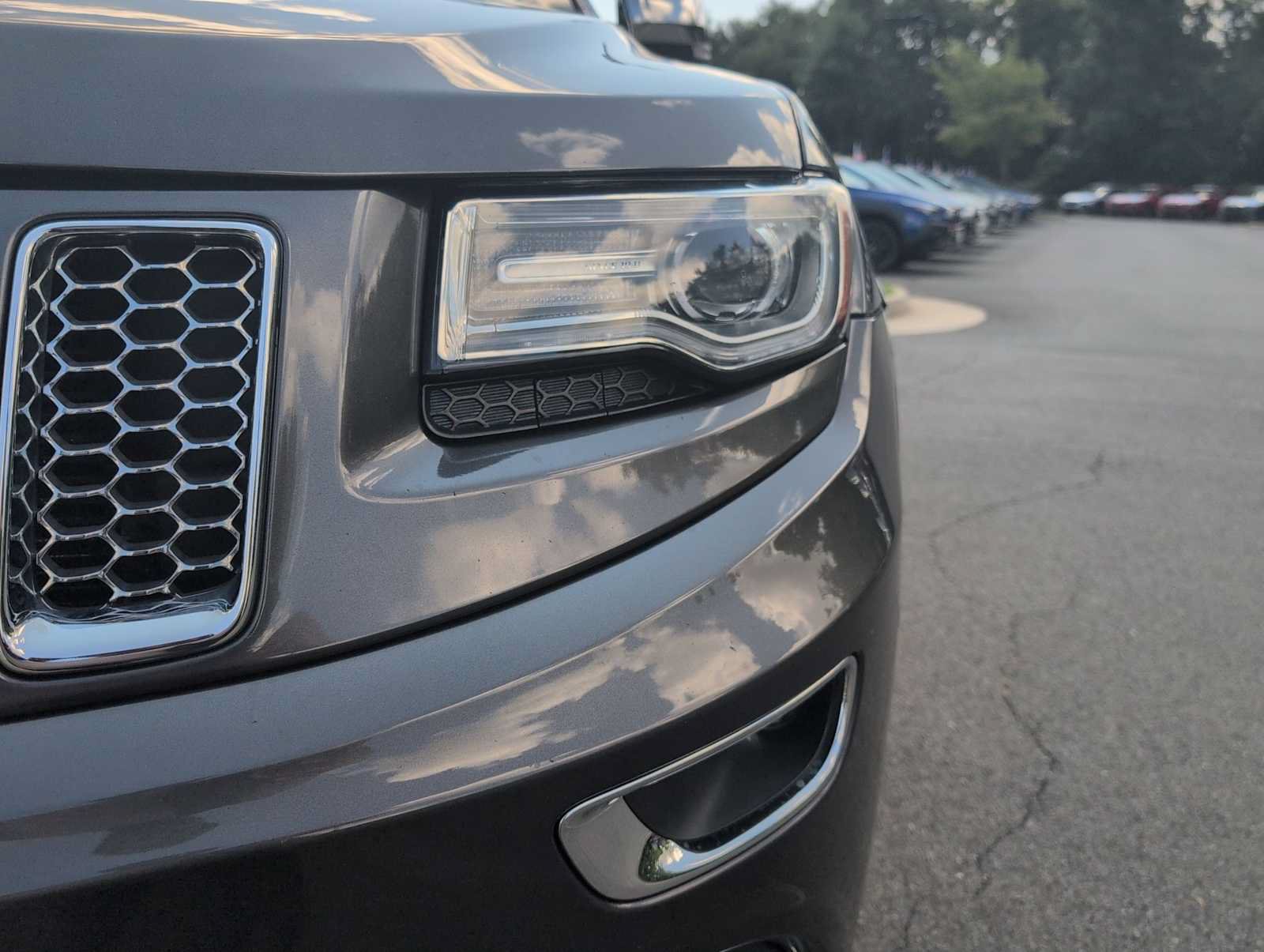 Used 2014 Jeep Grand Cherokee Summit AWD/4WD image 11