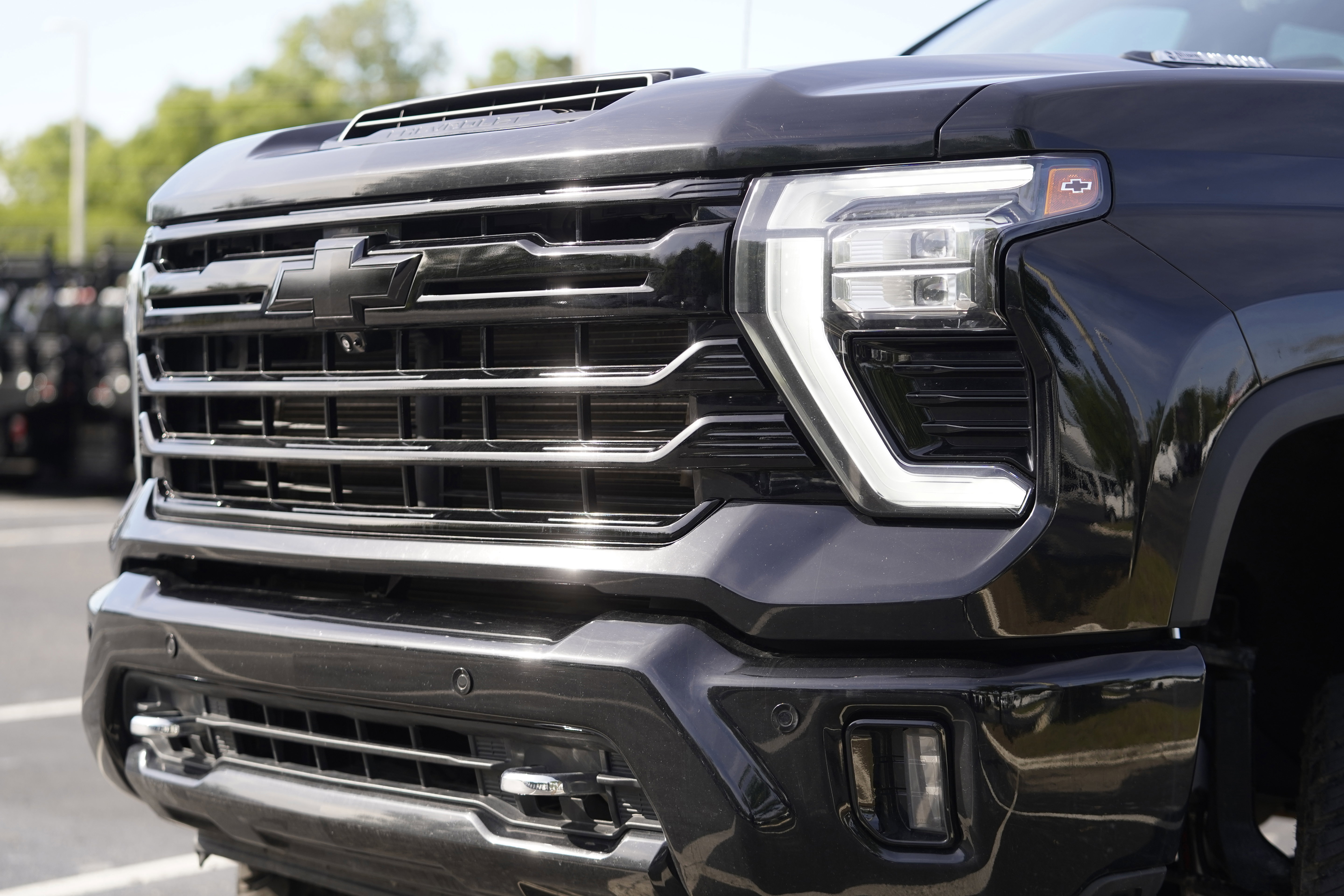 Used 2024 Chevrolet Silverado 2500 High Country w/ Midnight Edition AWD/4WD image 39