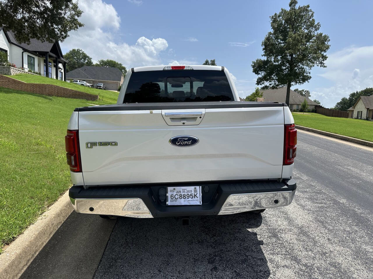 Used 2015 Ford F150 Lariat w/ Equipment Group 502A Luxury image 5