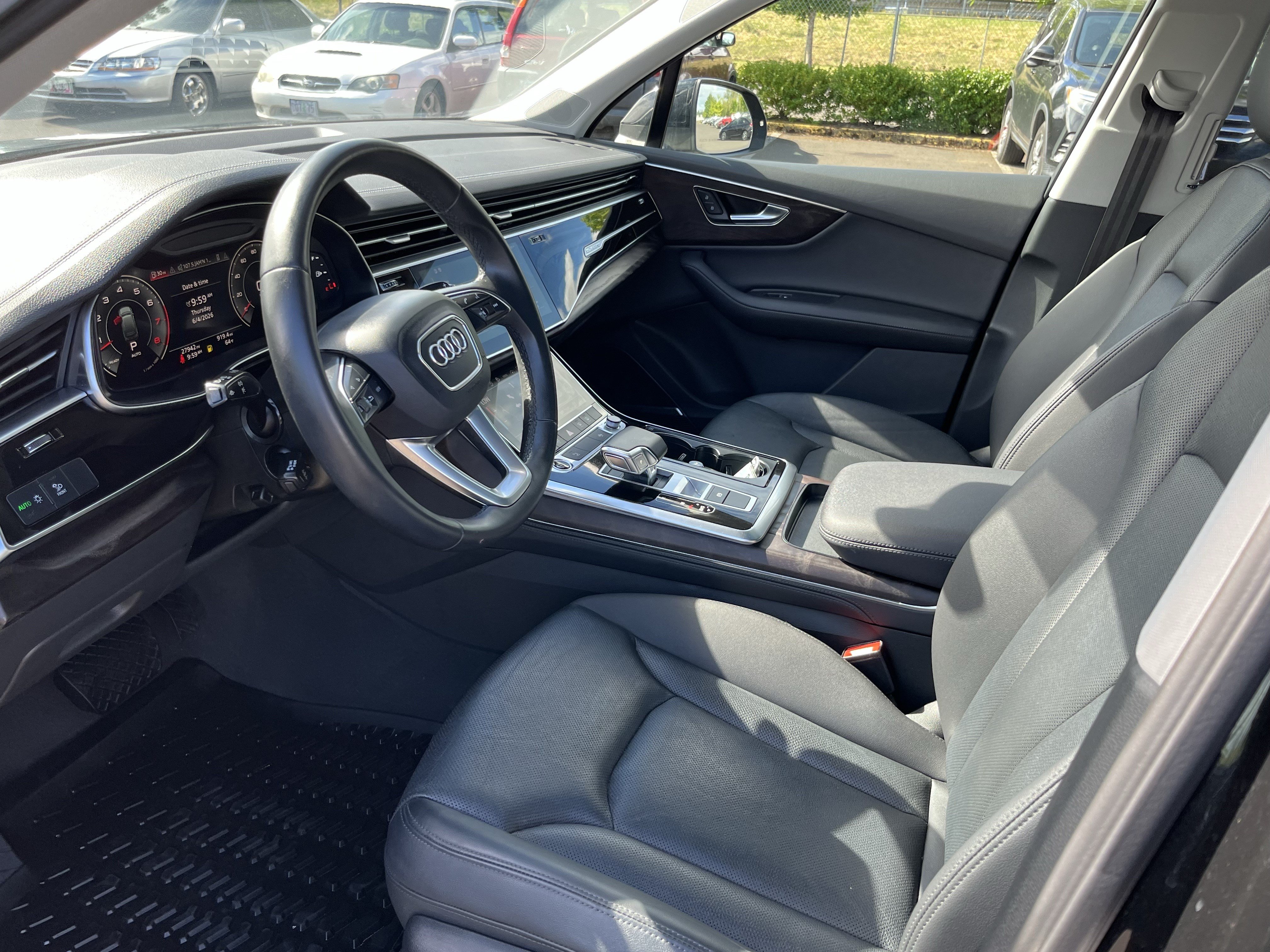 Used 2023 Audi Q7 3.0T Premium Plus w/ Premium Plus Package AWD/4WD image 9