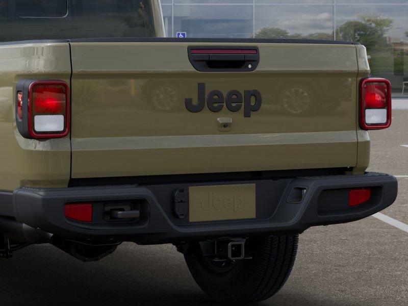 New 2025 Jeep Gladiator Sport w/ Premium Package AWD/4WD image 13