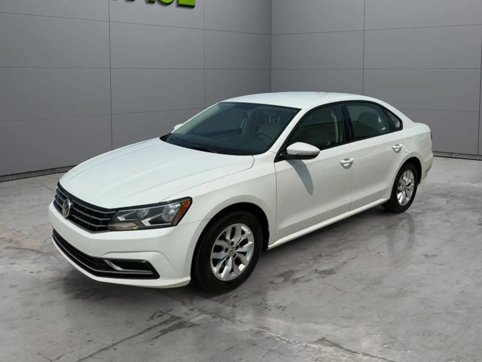 Used 2018 Volkswagen Passat 2.0T S FWD image 35