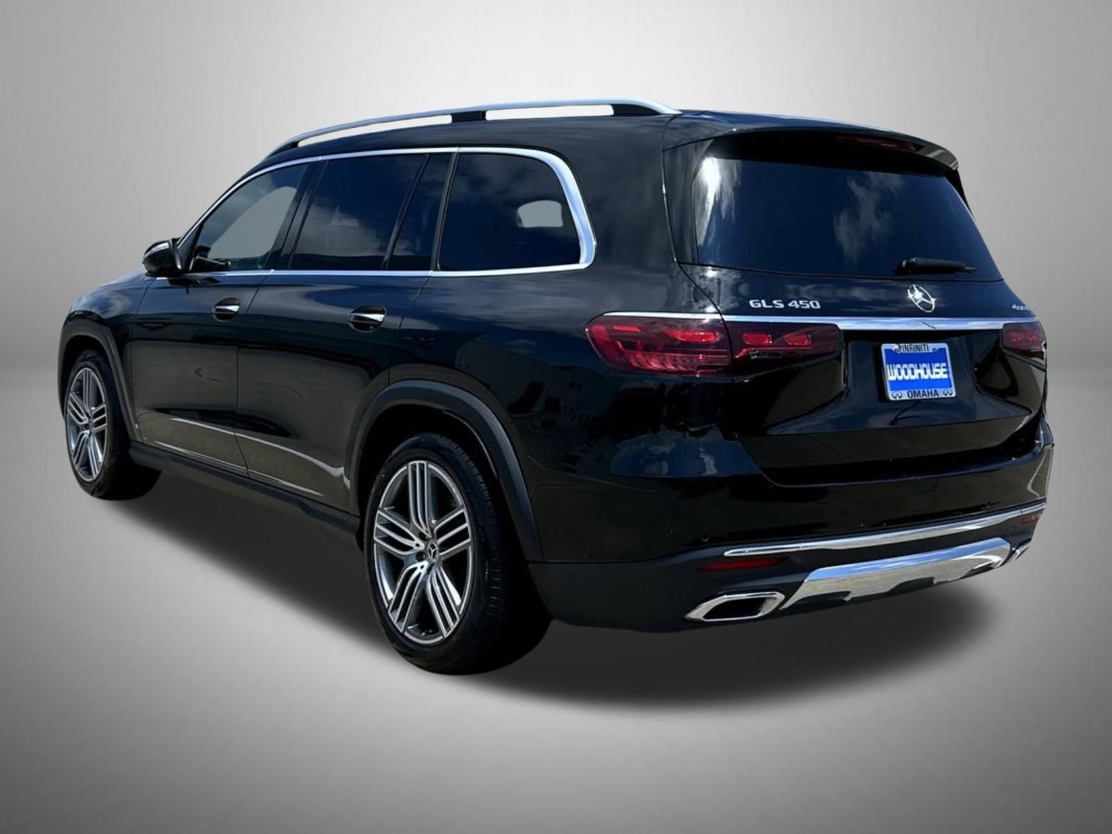 Used 2024 Mercedes-Benz GLS 450 4MATIC image 7