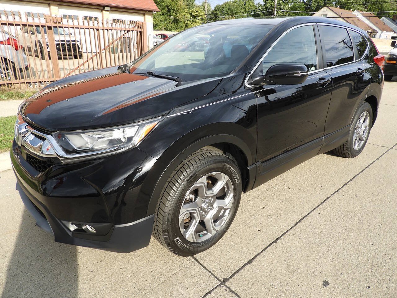 Used 2018 Honda CR-V EX image 4