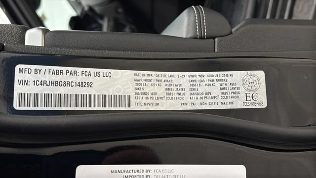 Used 2024 Jeep Grand Cherokee Limited w/ Luxury Tech Group II AWD/4WD image 39