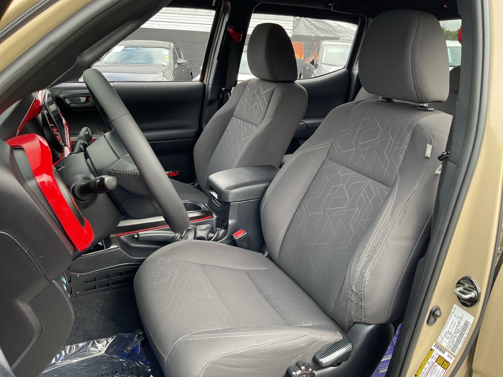Used 2017 Toyota Tacoma TRD Sport w/ Tow Package RWD image 18