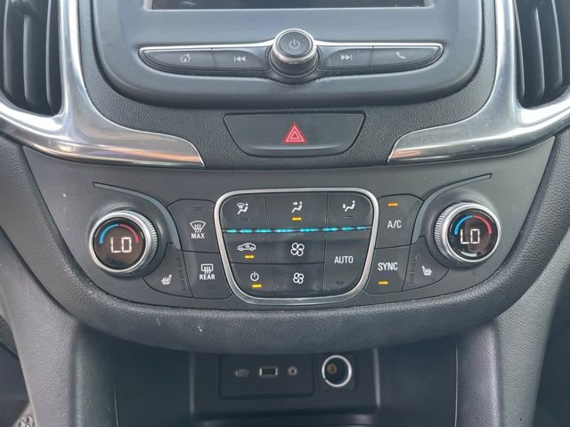 Used 2019 Chevrolet Equinox LT FWD image 27